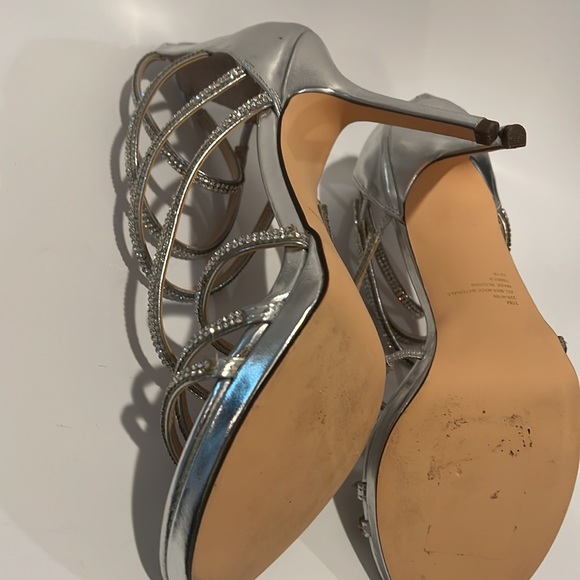 L Miller silver pump - Picture 15 of 16